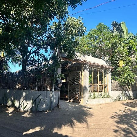 Villa Pantai Boutique Hotel Атинс Экстерьер фото
