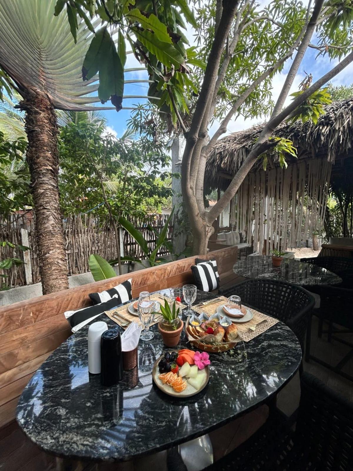 Villa Pantai Boutique Hotel Атинс Экстерьер фото