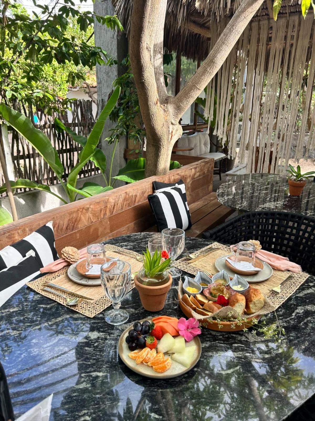 Villa Pantai Boutique Hotel Атинс Экстерьер фото