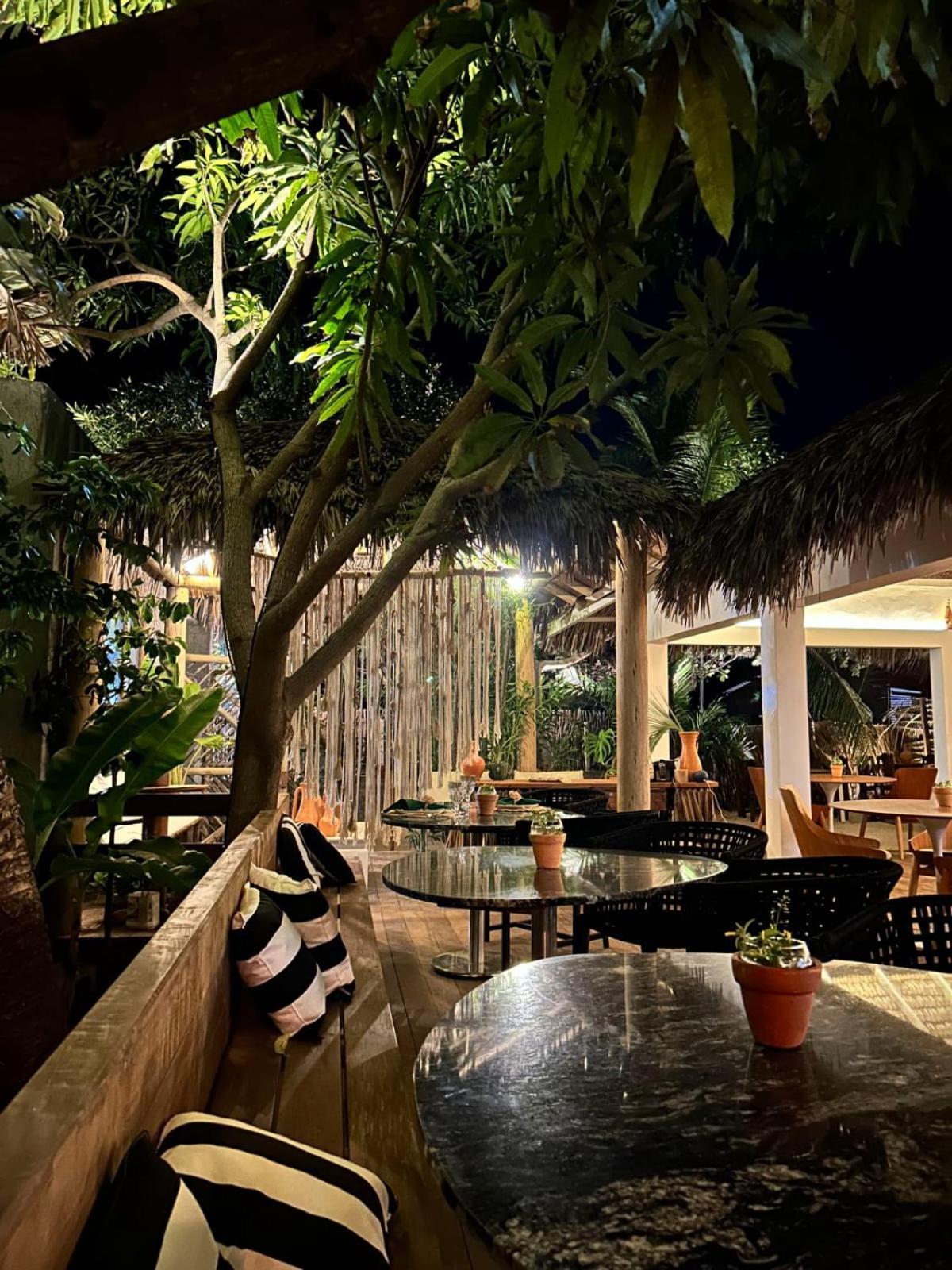 Villa Pantai Boutique Hotel Атинс Экстерьер фото